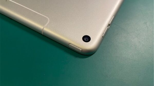 iPad Air第3世代スリープボタン陥没修理【iPad修理川越】