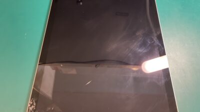 iPad Air4 ガラス割れ画面修理【iPad修理川越】
