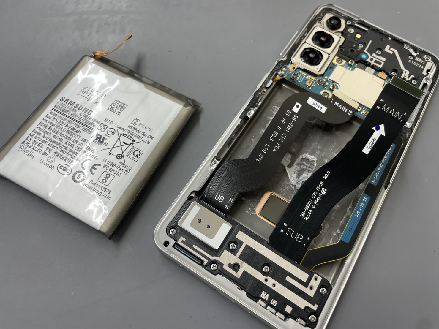 GalaxyS21　バッテリー交換