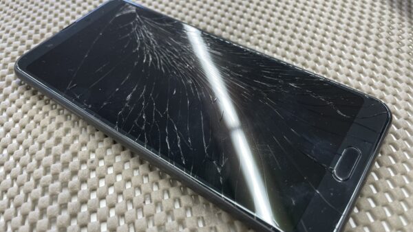 AQUOS sense 3Plus画面修理【android修理川越】