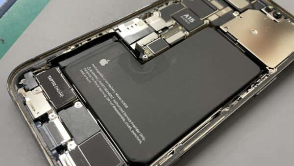 iPhone13Pro画面修理【iPhone修理川越】