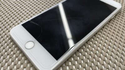 【川越】iPhone7 Plusの画面が映らない｜突然のブラックアウトも画面交換で復旧！