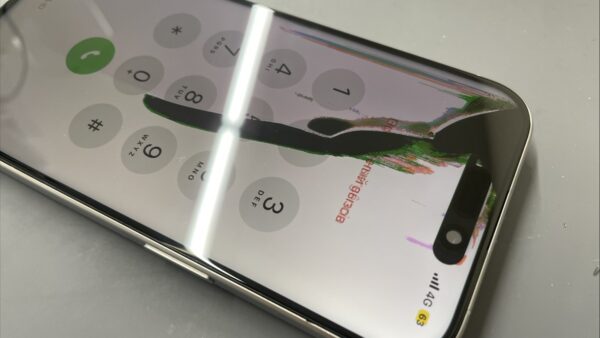 【iPhone15 Pro 液晶故障 修理ブログ】