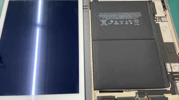 iPadAir2電源が落ちる症状のバッテリー交換【iPad修理川越】