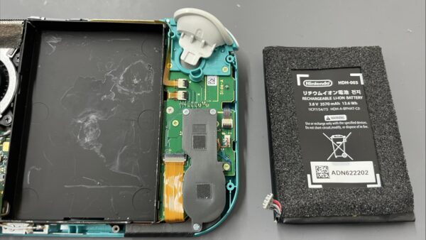 【川越】｜充電がもたない・急に電源が落ちる Nintendo Switch Lite バッテリー交換修理を行いました｜SmaFast