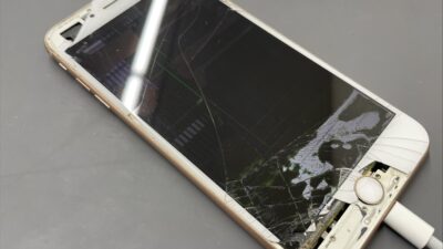 バキバキのiPhone画面修理で復旧【iPhone修理川越】