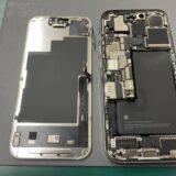 【川越】iPhone15Pro ガラス割れ修理｜OLEDパネル交換対応