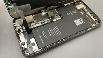 iPhoneXS起動不良のバッテリー交換【iPhone修理川越】