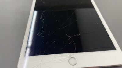 【川越】iPad mini 4 画面割れ＋バッテリー交換｜サポート終了・10年前の機種でも対応可能