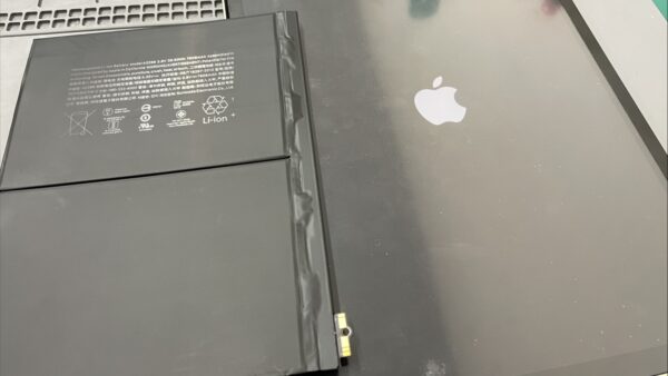 iPadAir第4世代バッテリー交換【iPad修理所沢】