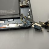 充電ができないiPhone14の修理【iPhone修理川越】