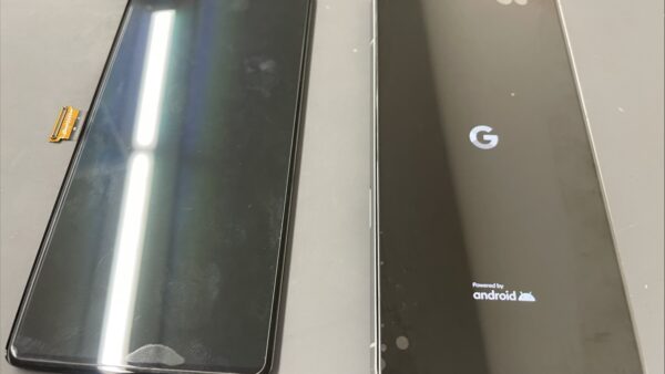 GooglePixel7水没、画面故障の修理【スマホ修理所沢】