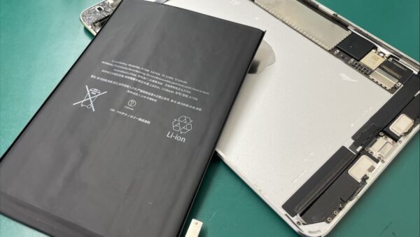 iPadmini4電源が入らないバッテリー交換【iPad修理川越】