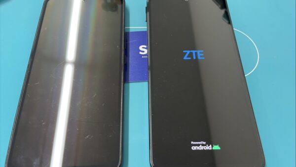 ZTE Libero5GⅢ画面故障の修理【スマホ修理川越】