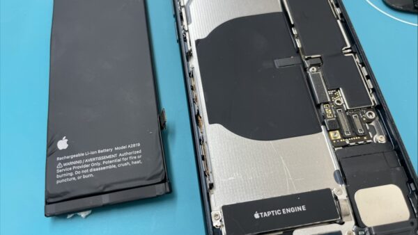 iPhoneSE3バッテリー交換【iPhone修理川越】