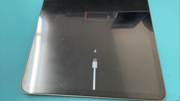 充電が止まってしまうiPadPro充電不具合修理【iPad修理川越】