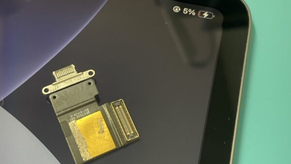 iPadPro11インチ第2世代 充電不具合の修理【iPad修理川越】