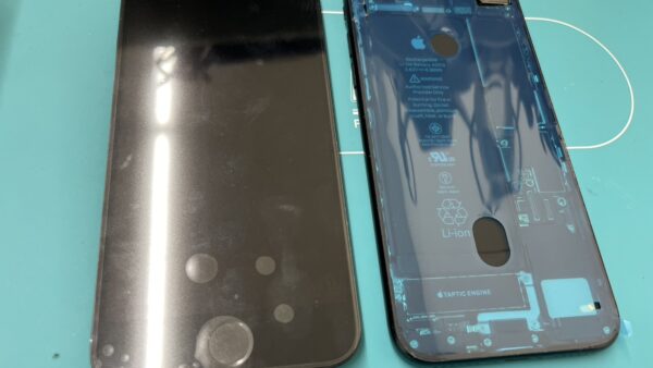 ホームボタン不良、画面割れiPhoneSE2の修理【iPhone修理川越】