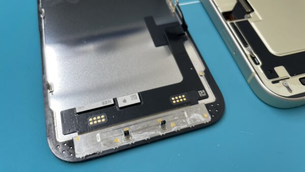 iPhone15水没して画面が映らない【iPhone修理川越】