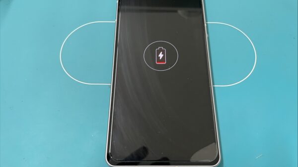 AQUOS Sense7充電が溜まらない【スマホ修理川越】