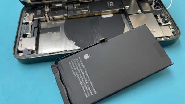 iPhone13miniバッテリー交換【iPhone修理川越】