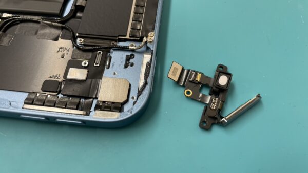iPad電源ボタンが陥没、電源ボタンの修理【SmaFast川越店】