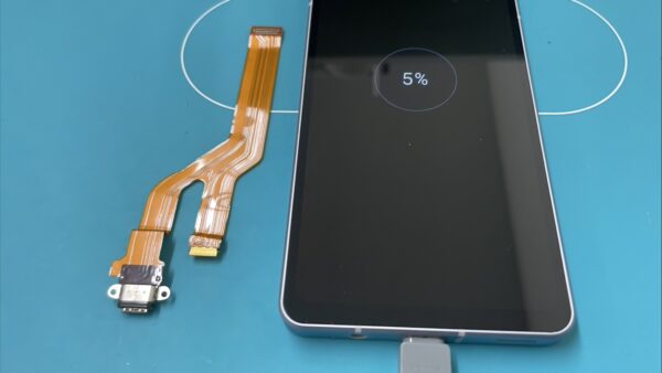 AQUOS Sense7充電口修理(ドックコネクター交換)【スマホ修理川越】