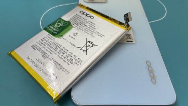 OPPOReno7Aバッテリー交換も即日対応【スマホ修理川越】