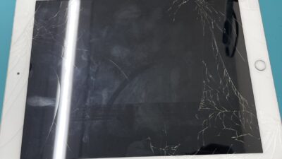 iPadガラス割れも綺麗に元通り【iPad郵送修理】