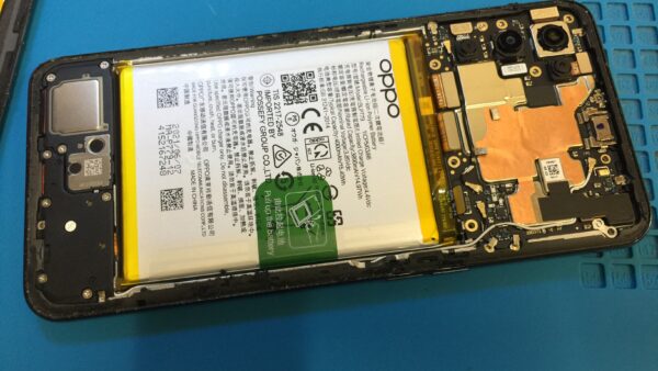 OPPO RENO 5Aのバッテリー交換