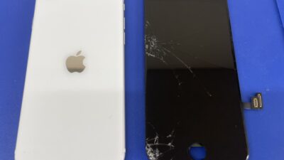 iPhoneSE2ガラス割れ即日修理【iPhone修理金沢文庫】