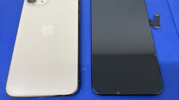 iPhone11Proタッチ誤作動の修理【iPhone修理金沢文庫】