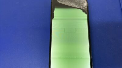 液晶漏れ、グリーンスクリーンの修理【SmaFast金沢文庫店】