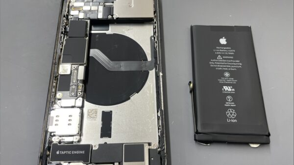 iPhone12バッテリー交換即日修理致します。【iPhone修理飯塚】