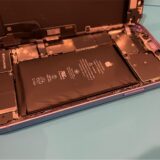 iPhone12 バッテリー膨張の修理【iPhone修理所沢】