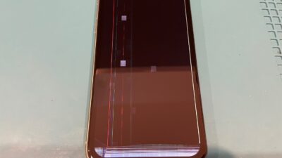 iPhone11高所から落下し画面故障の修理【iPhone修理所沢】