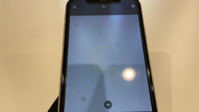 iPhone11カメラ撮影時に写る黒い影【iPhone修理所沢】