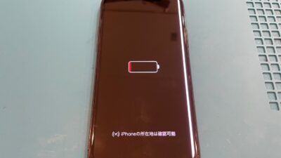 iPhone11Pro画面に縦線が入る修理【iPhone修理所沢】