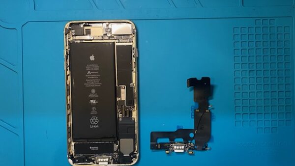 iPhone７Plusドックコネクタ(充電口)修理【iPhone修理所沢】