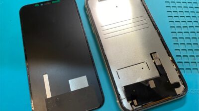 iPhone11画面が外れてしまった状態の修理【iPhone修理所沢】