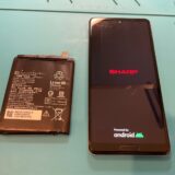 AQUOS(sense5G)バッテリー交換【スマホ修理所沢】