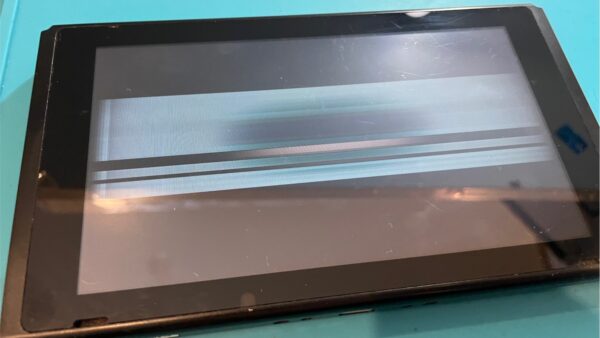 任天堂Switch 液晶故障の画面修理【Switch修理川越】