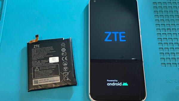 ZTELibero5G(A003ZT)バッテリー交換【スマホ修理所沢】
