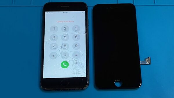 iPhone8ガラス割れ画面修理【iPhone修理所沢】