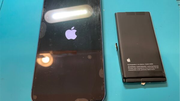 iPhone13バッテリー交換のご依頼【iPhone修理所沢】