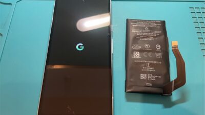 背面ガラスが外れてしまったGooglePixel7aの修理【スマホ修理所沢】