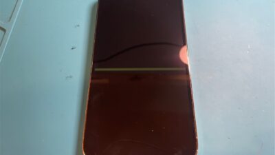 iPhone14Pro液晶表示不良の画面修理【iPhone修理所沢】
