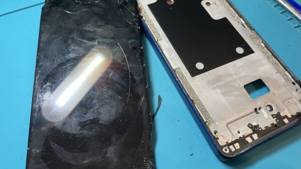 XPERIA ACEⅢ 画面故障の修理【スマホ修理所沢】
