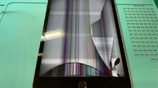 iPadmini4液晶故障の画面修理【iPad修理所沢】