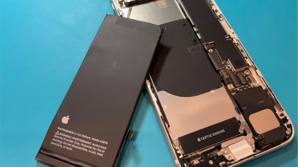 iPhoneSE3バッテリー交換【iPhone修理所沢】